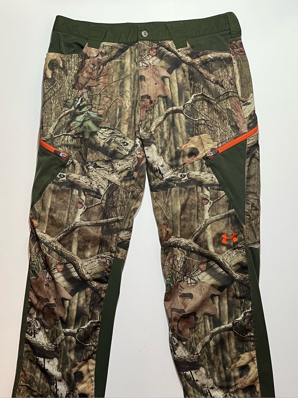 Men’s Under Armour Camo Hunting Cargo Straight Leg Pants, 36x32